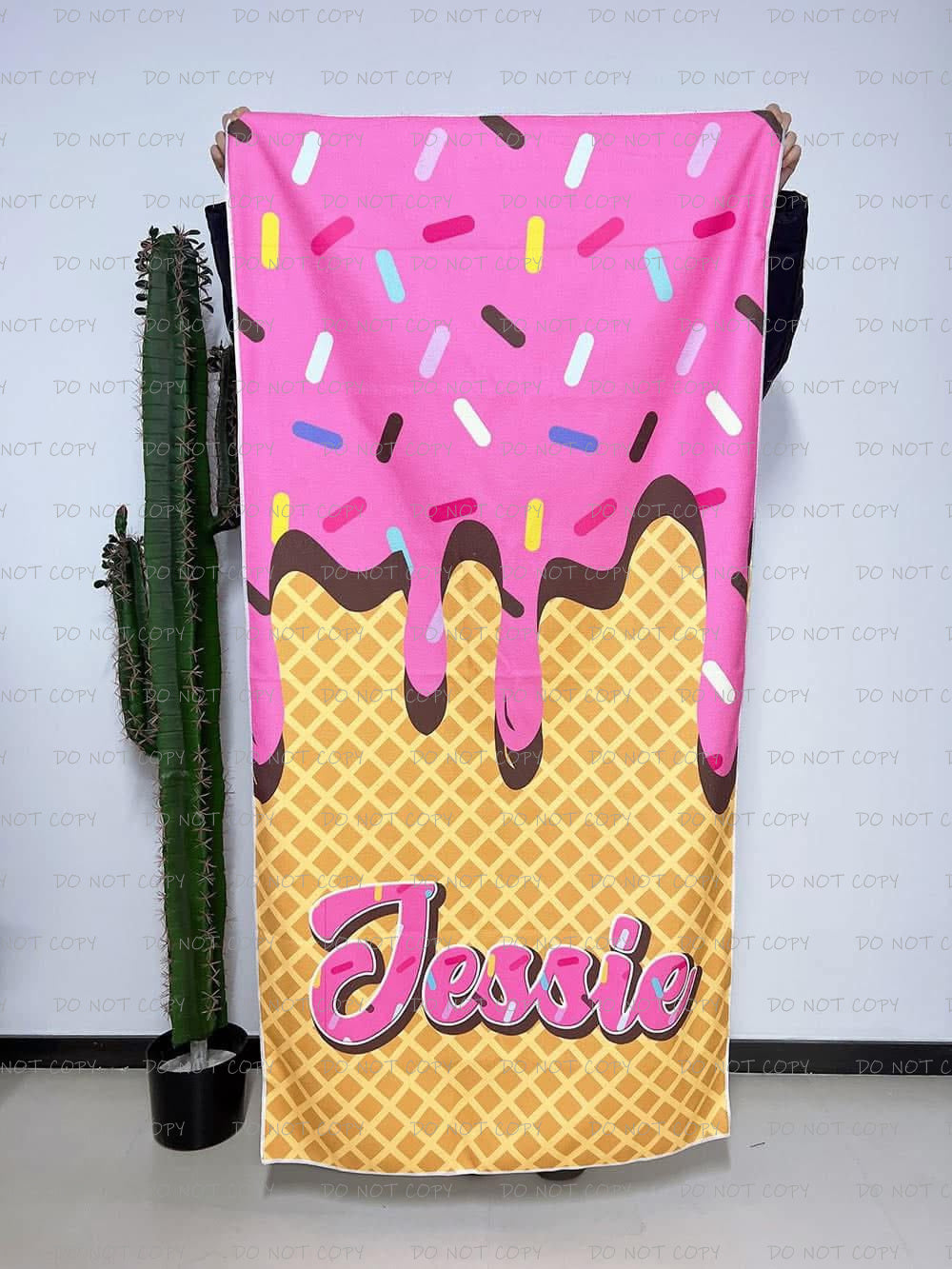 ICE CREAM DRIP BEACH TOWELS